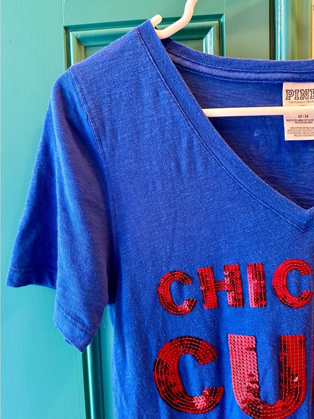 VS PINK Chicago Cubs Sequin V Neck T Shirt Sz M Royal Blue Game Day Top